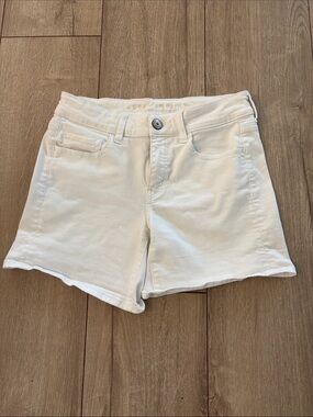 American Eagle Women's White Casual Stretch Shorts